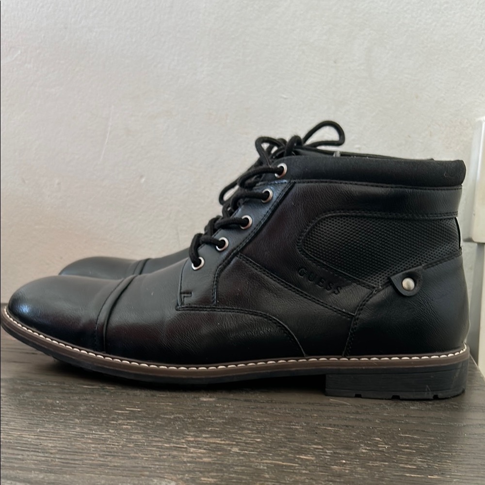Guess Men's Black Chukka Boots